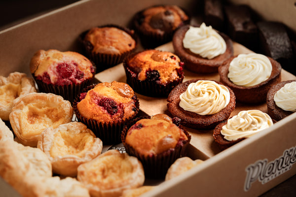 Gourmet cake platter with freshly baked cakes for catering events, celebrations, parties and gatherings with delivery in Sydney and the Blue Mountains